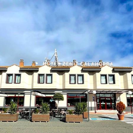 Nuevo Zenit Calahorra Hotell Exteriör bild
