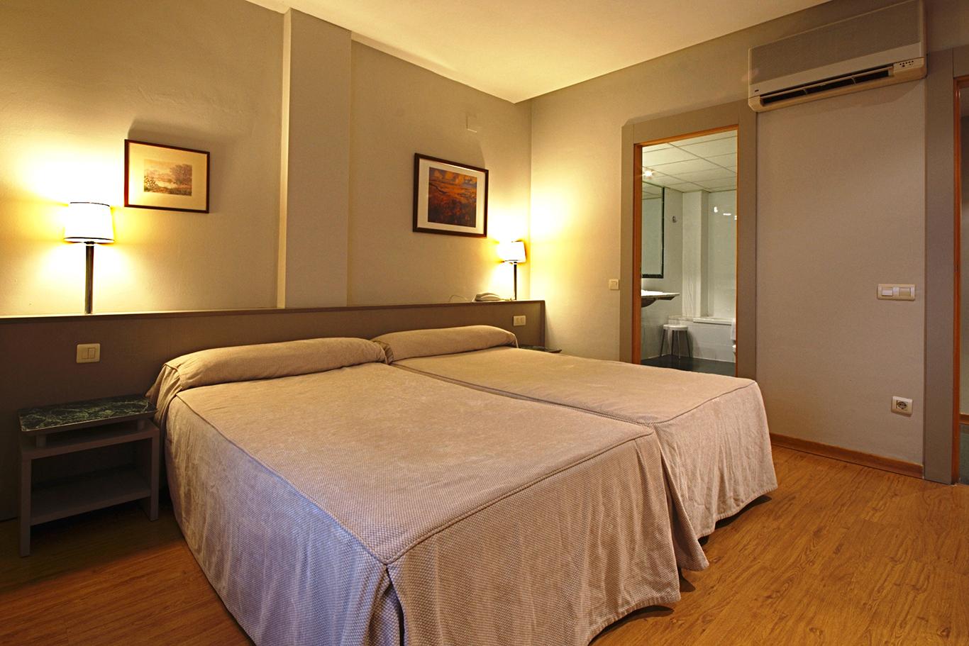Nuevo Zenit Calahorra Hotell Exteriör bild