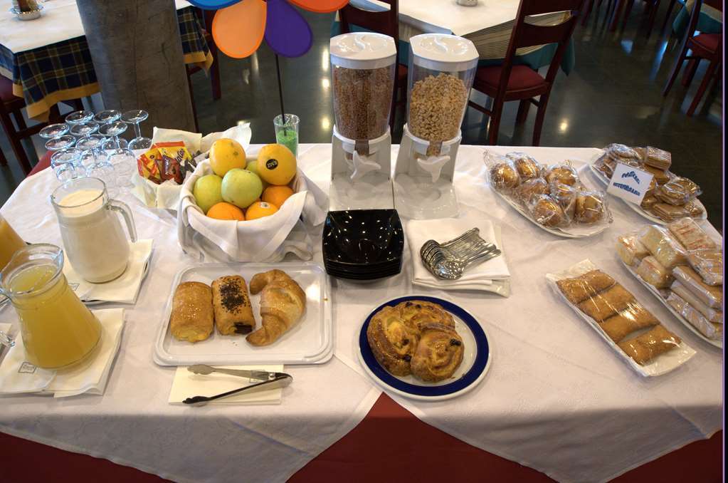Nuevo Zenit Calahorra Hotell Restaurang bild